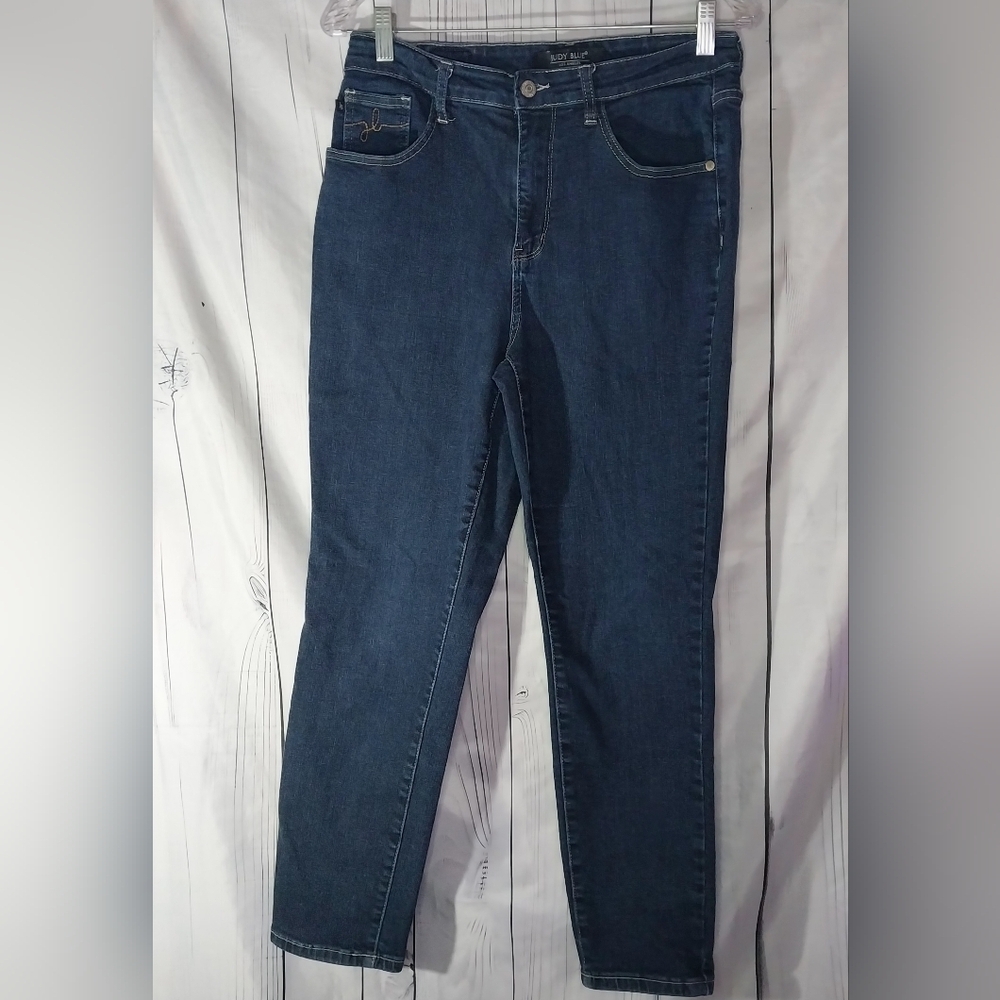Judy Blue High-Rise Dark Wash Classic Casual Minimalist Mom Jeans